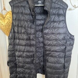 Uniqlo Ultra Light Down Black Vest  men M